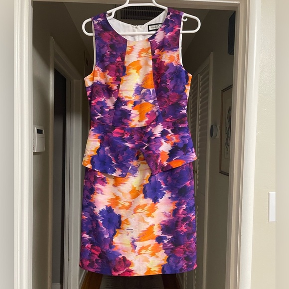 EUC Nicola Finetti Sleeveless Peplum Dress - Picture 1 of 4